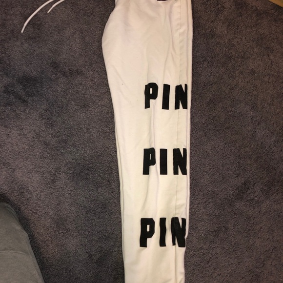 Pink pants - Picture 3 of 5